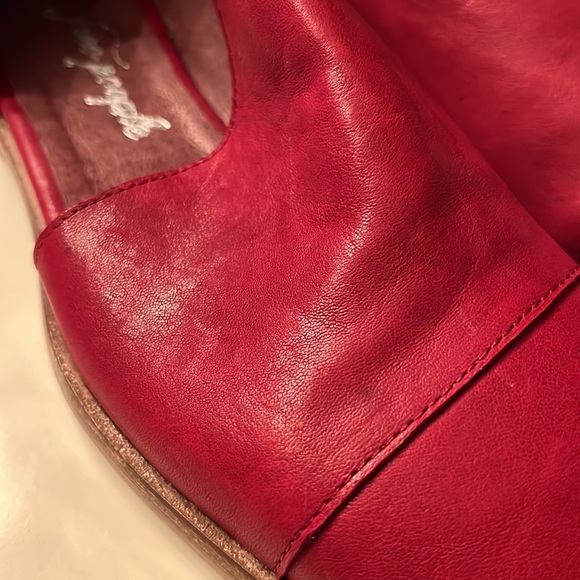 Celine Flat by Free People - Picture 9 of 10